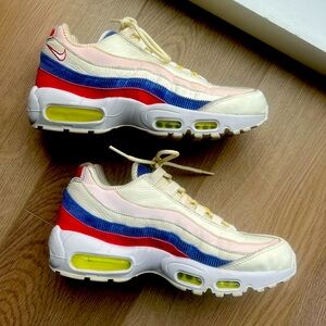Women’s Nike Air Max 95 - GREAT Condition!